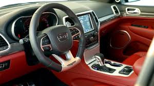Interior Jeep Trackhawk de Hennessey