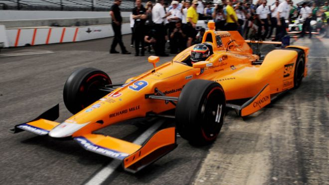 Frustrado intento de Alonso en la Indycar